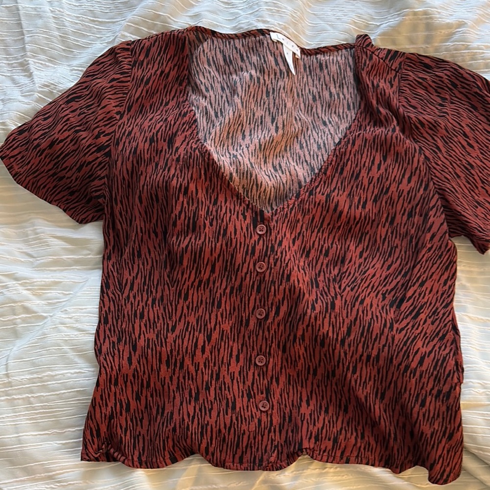 Women's Black and Red Patterned Top